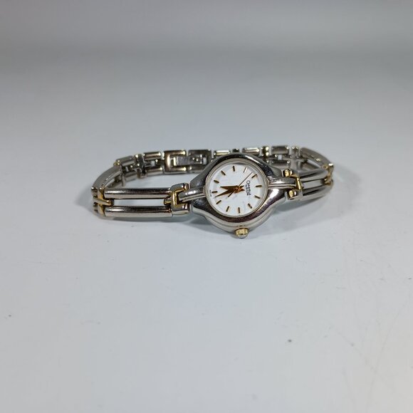VTG Caravelle by Bulova Ladies Analog Quartz Gold & Silver Tone Wristwatch Watch - Picture 6 of 9